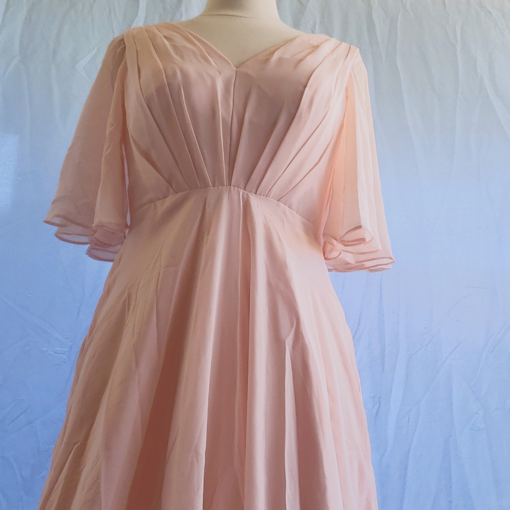 Loyeloy size 8 Coral pink bridesmaid dress with pockets